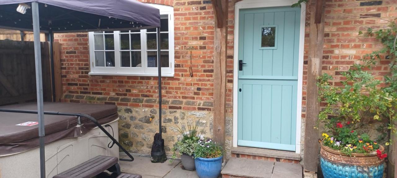 The Annexe With Hot Tub Villa Maidstone Exterior foto